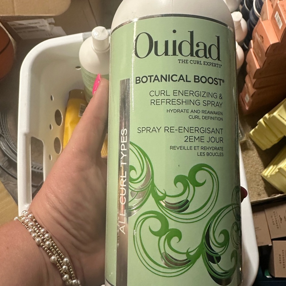 Quidad Curl Energizing & Refreshing Spray Professional Size - Picture 3 of 3